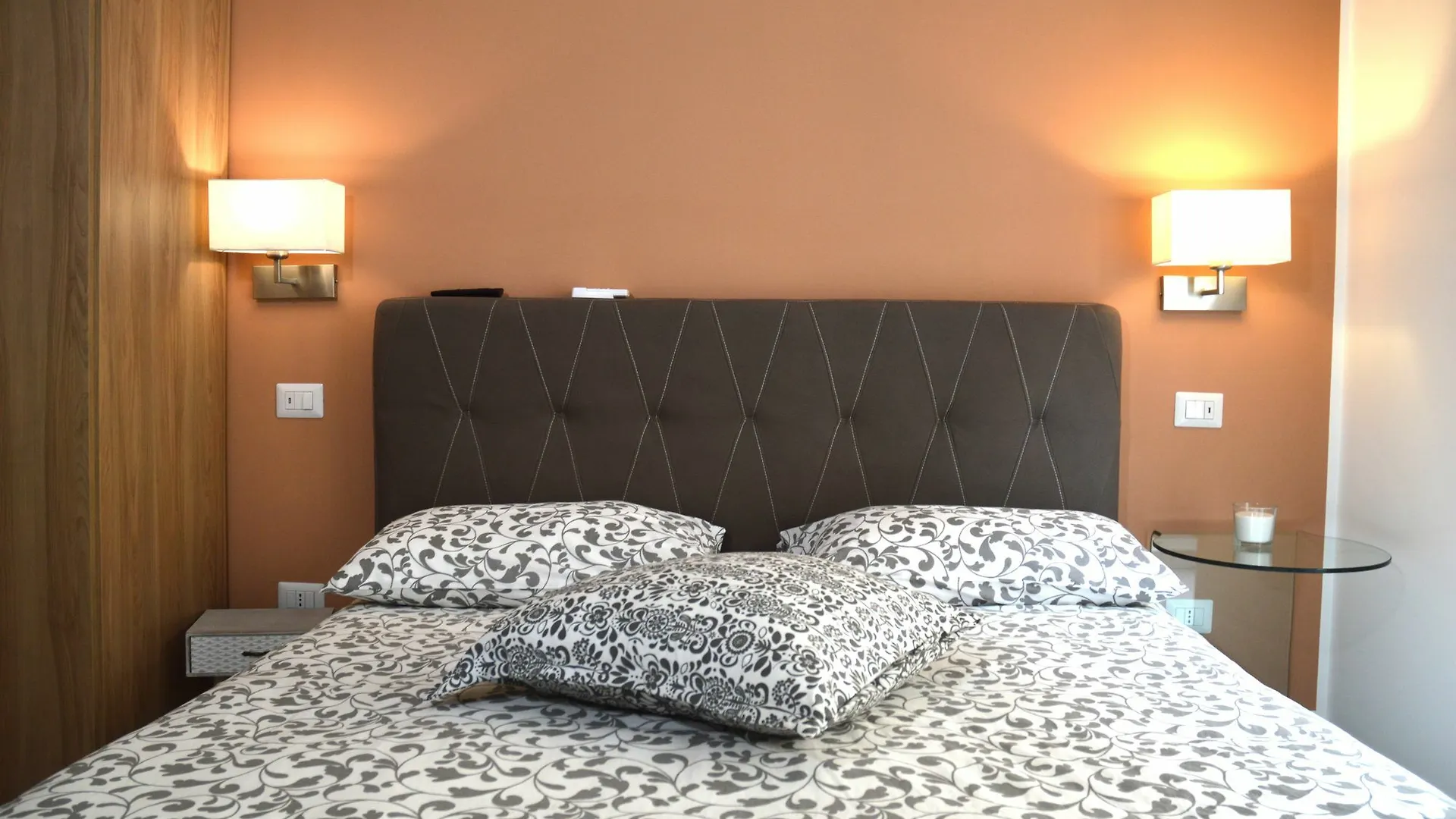 Capo Suite Luxury Rooms Palermo 2*,  Italy